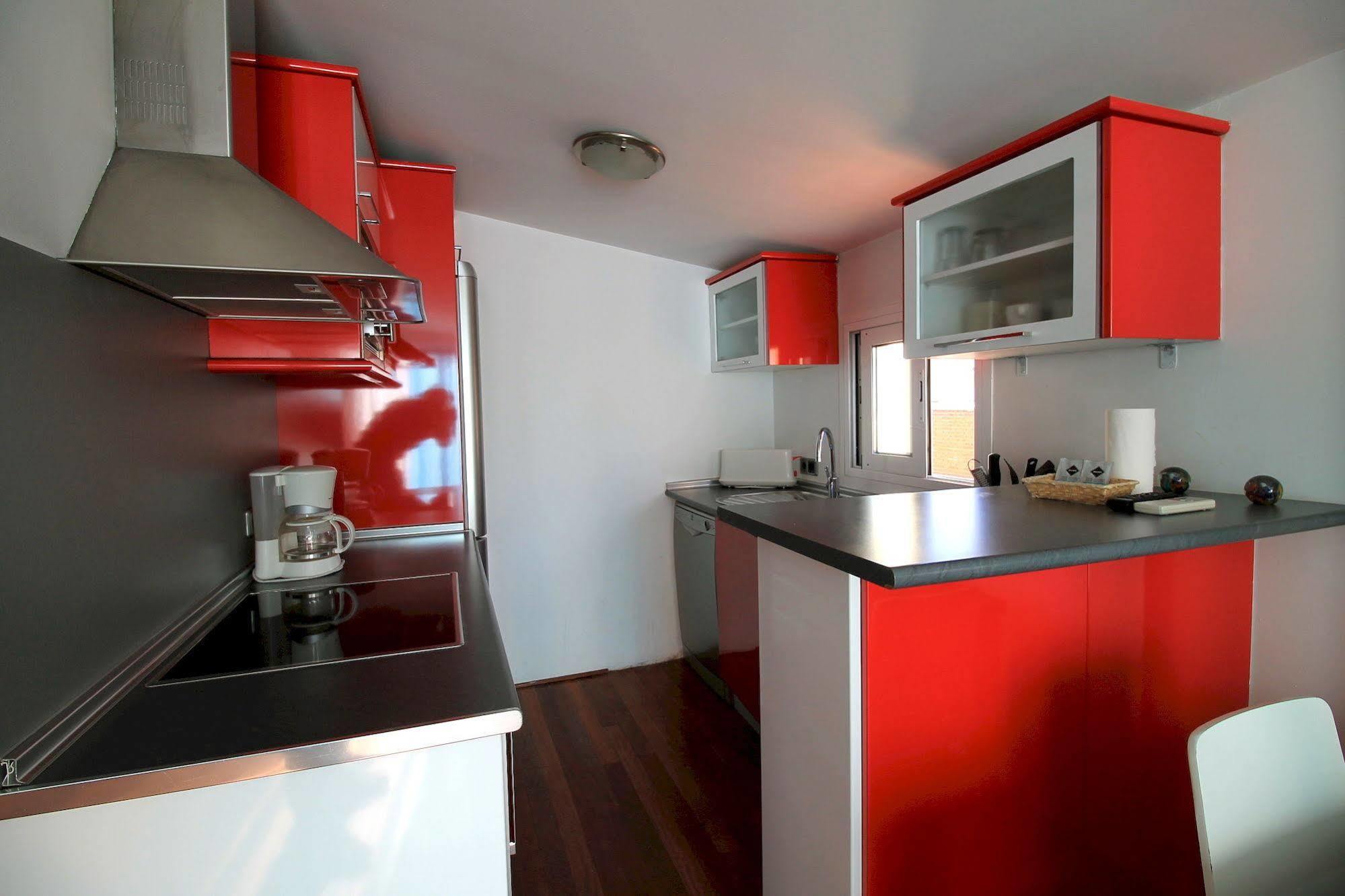 Prado Apartments Мадрид Екстериор снимка