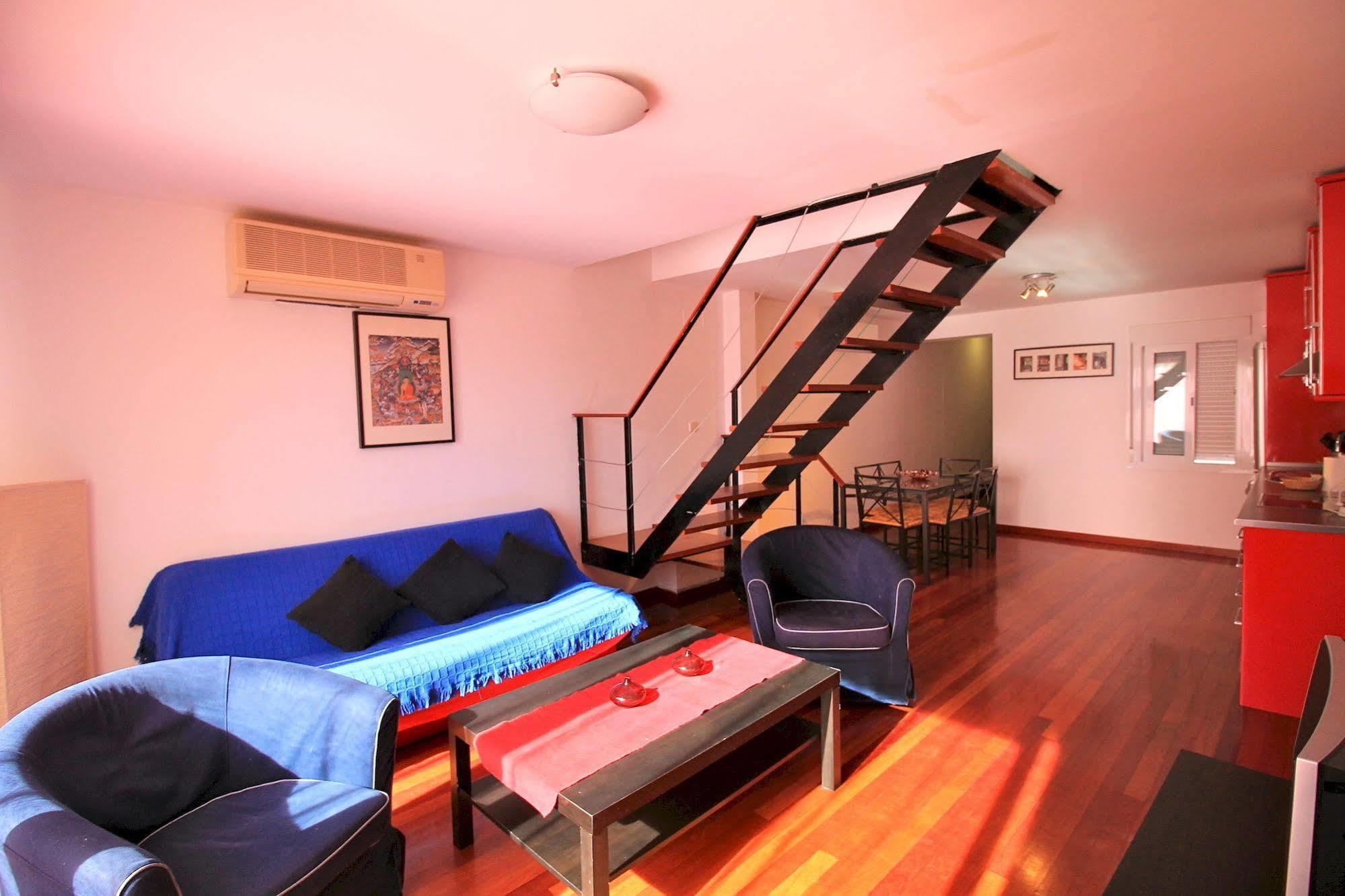 Prado Apartments Мадрид Екстериор снимка