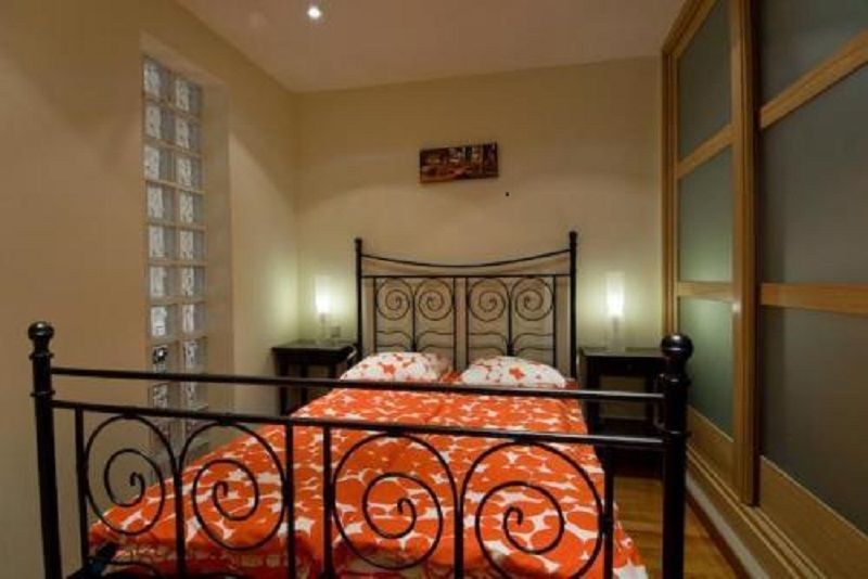 Prado Apartments Мадрид Екстериор снимка